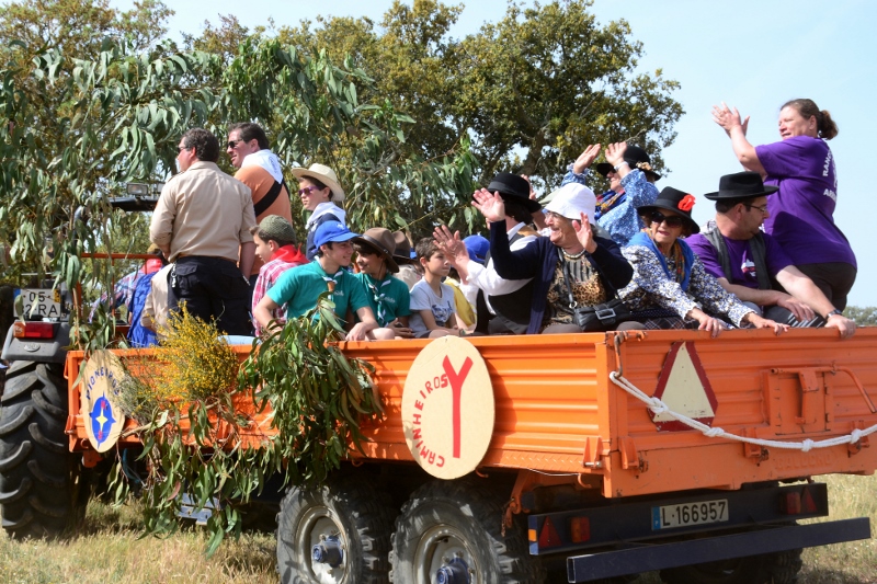 2017-05-05-foto-feriado-municipal-celebrado-com-romaria-184