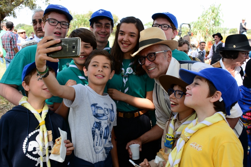 2017-05-05-foto-feriado-municipal-celebrado-com-romaria-197