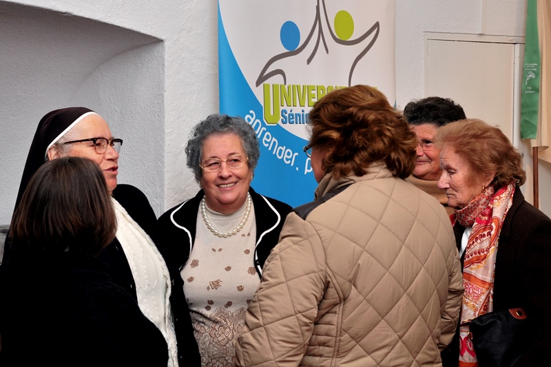 379_20095-2015-01-12-fotografia-universidade-senior-comemorou-2-aniversario-113