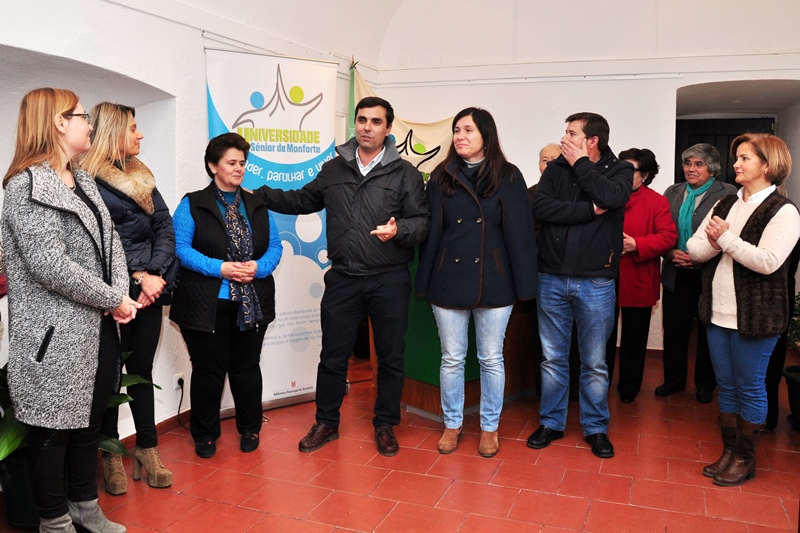379_20102-2015-01-12-fotografia-universidade-senior-comemorou-2-aniversario-120