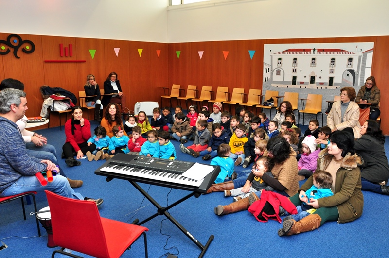 380_20286-2015-01-13-fotografia-de-biblioteca-municipal-de-monforte-comemora-20-anos-116