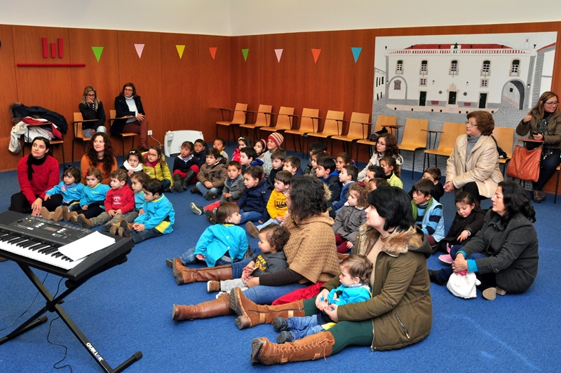 380_20287-2015-01-13-fotografia-de-biblioteca-municipal-de-monforte-comemora-20-anos-117