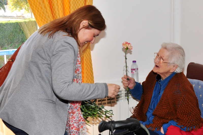 395_21605-2015-03-10-fotografia-camara-municipal-de-monforte-homenageia-mulheres-104