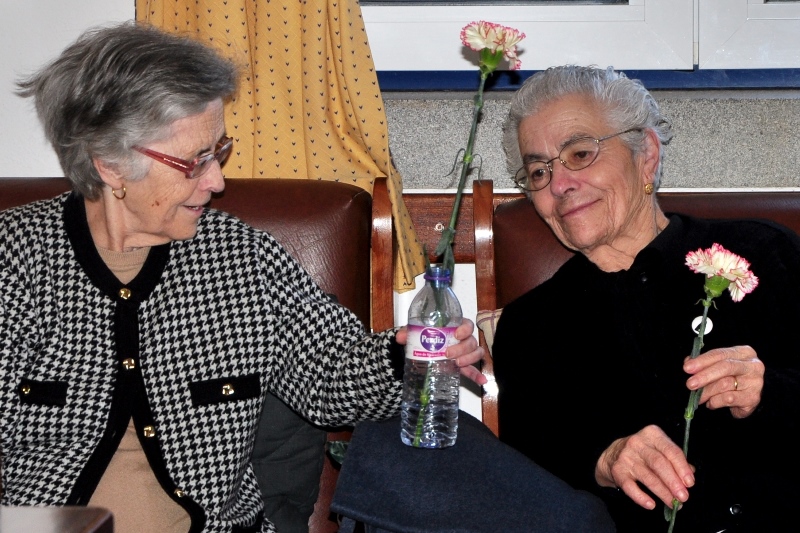 395_21618-2015-03-10-fotografia-camara-municipal-de-monforte-homenageia-mulheres-117