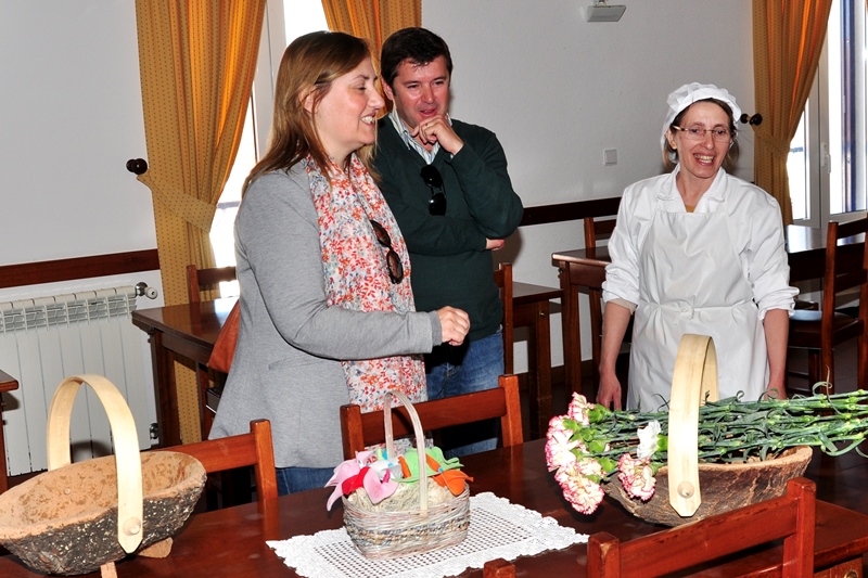 395_21619-2015-03-10-fotografia-camara-municipal-de-monforte-homenageia-mulheres-118