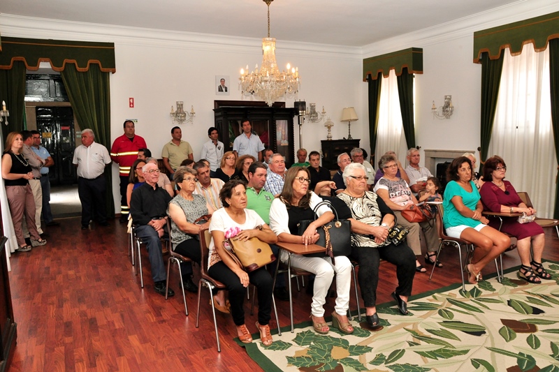 541_26205-2015-09-04-fotografia-municipio-recebe-gratuitamente-57-casas-do-ihru-101