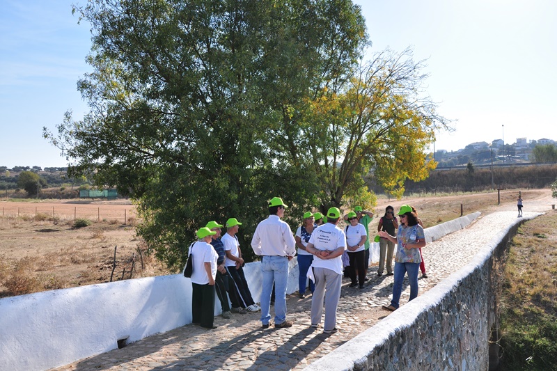 551_26450-2015-09-29-fotografia-municipio-de-monforte-leva-a-descobrir-marcas-do-seu-patrimonio-indu