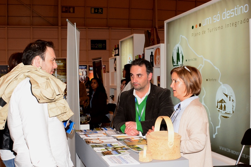 649_29237-2016-03-09-fotografia-municipio-de-monforte-presente-na-mais-importante-feira-de-turismo-1