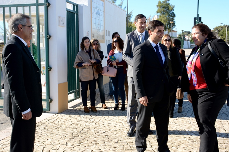 828_37984-2016-11-24-fotografia-secretaria-de-estado-ve-com-bons-olhos-o-centro-escolar-103