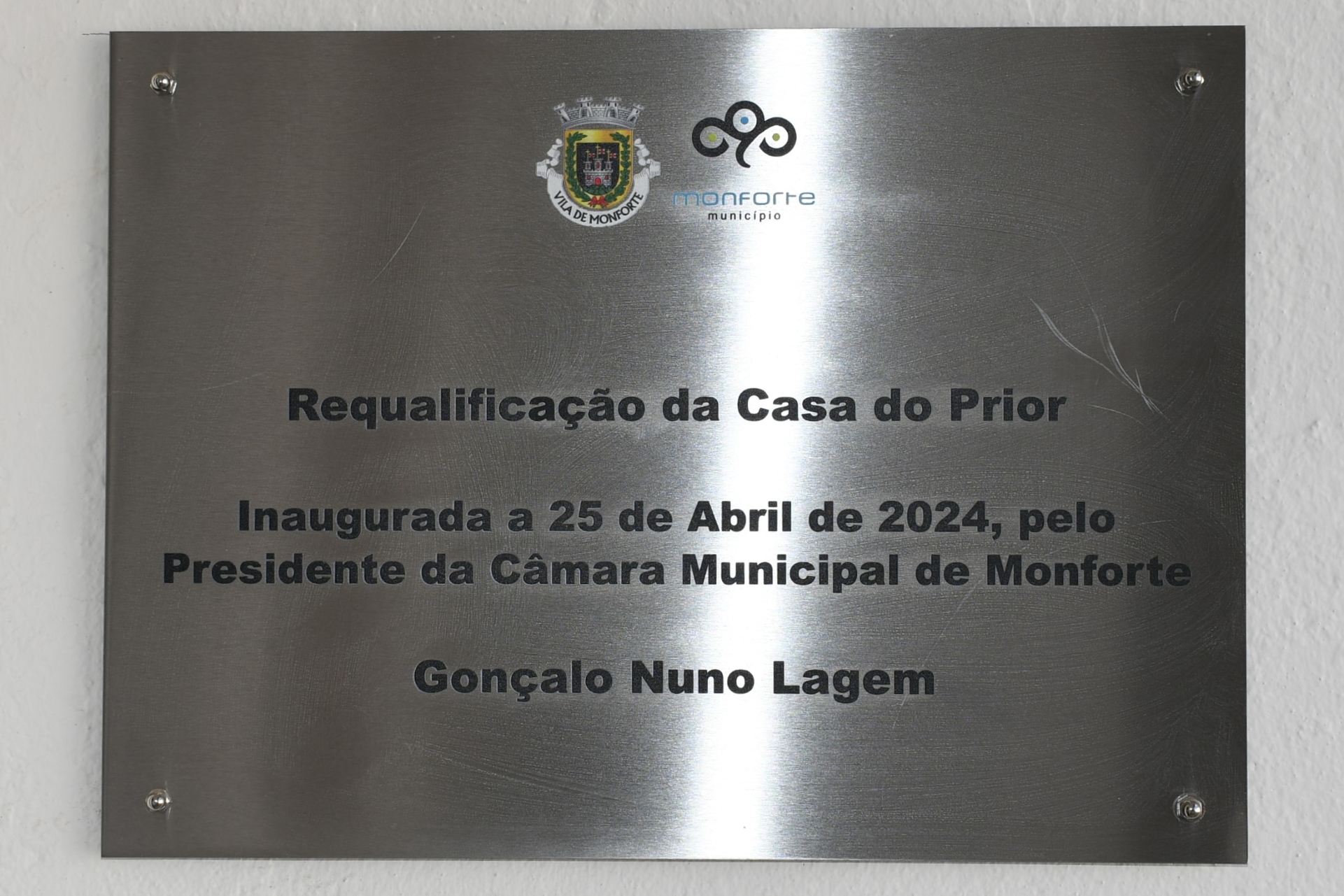 2024-09-30-foto-patrimonio-equipamentos-adminstracao-casa-do-prior-placa-(109)