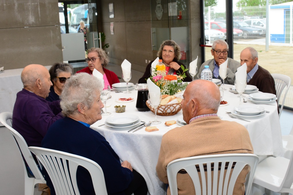 2022-10-27-foto-municipio-de-monforte-festeja-dia-do-idoso-(111)