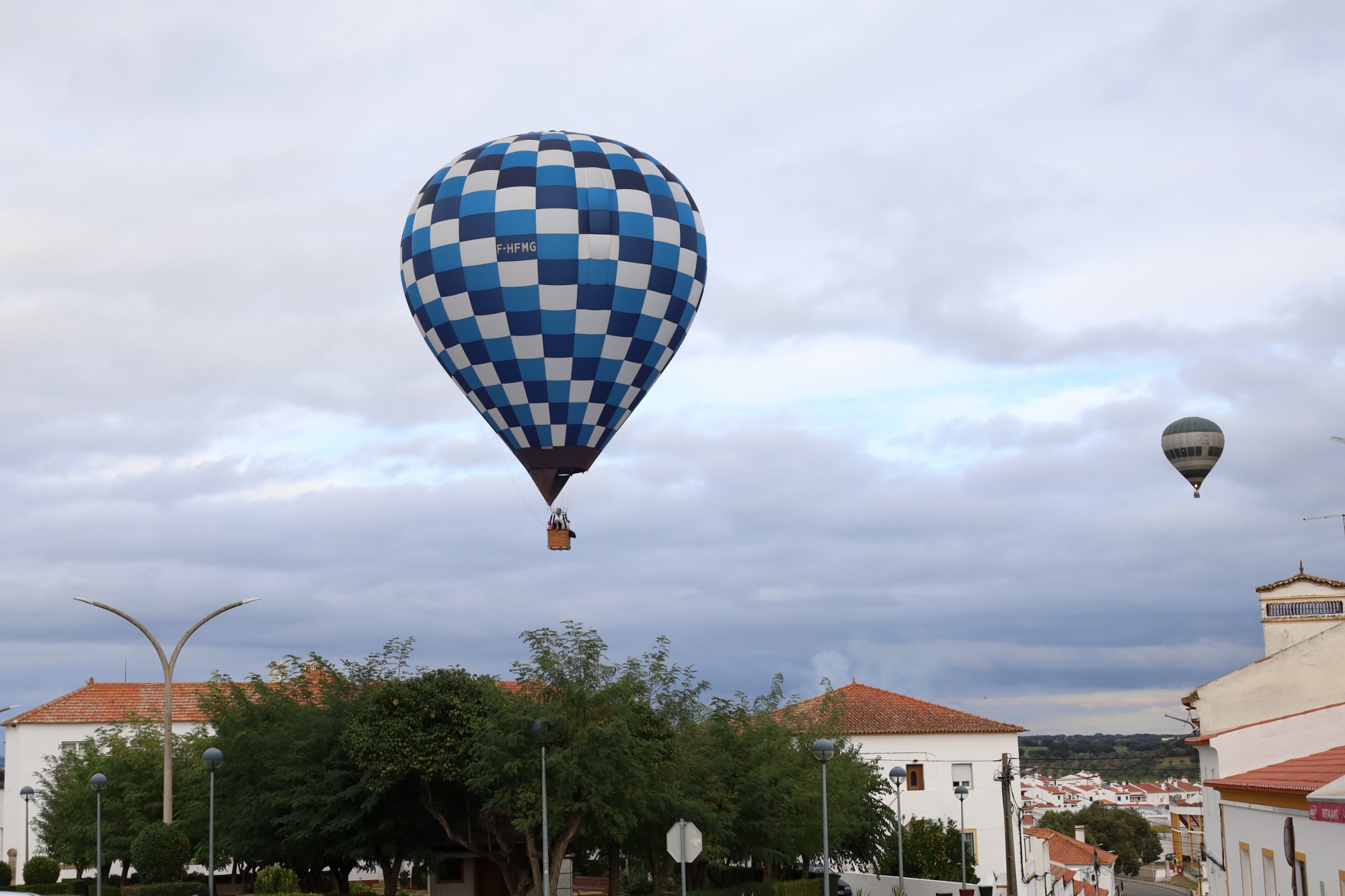 2022-11-15-foto-baloes-dao-mais-cor-aos-ceus-de-monforte-(221)