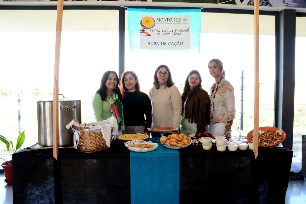 2023-03-23-7-foto-festival-de-sopas-solidarias-com-instituicoes-(108)