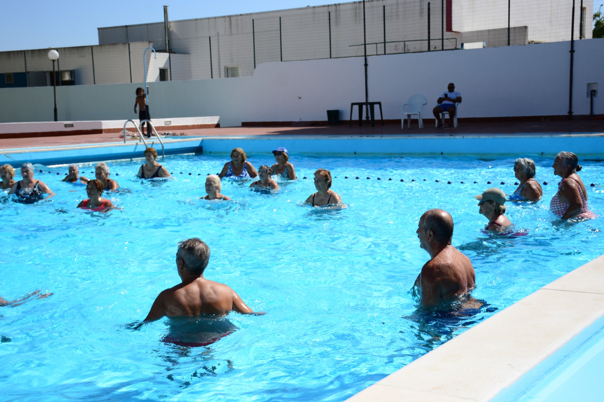 2024-08-12-foto-hidroginastica-na-piscina-para-maiores-(118) (1)