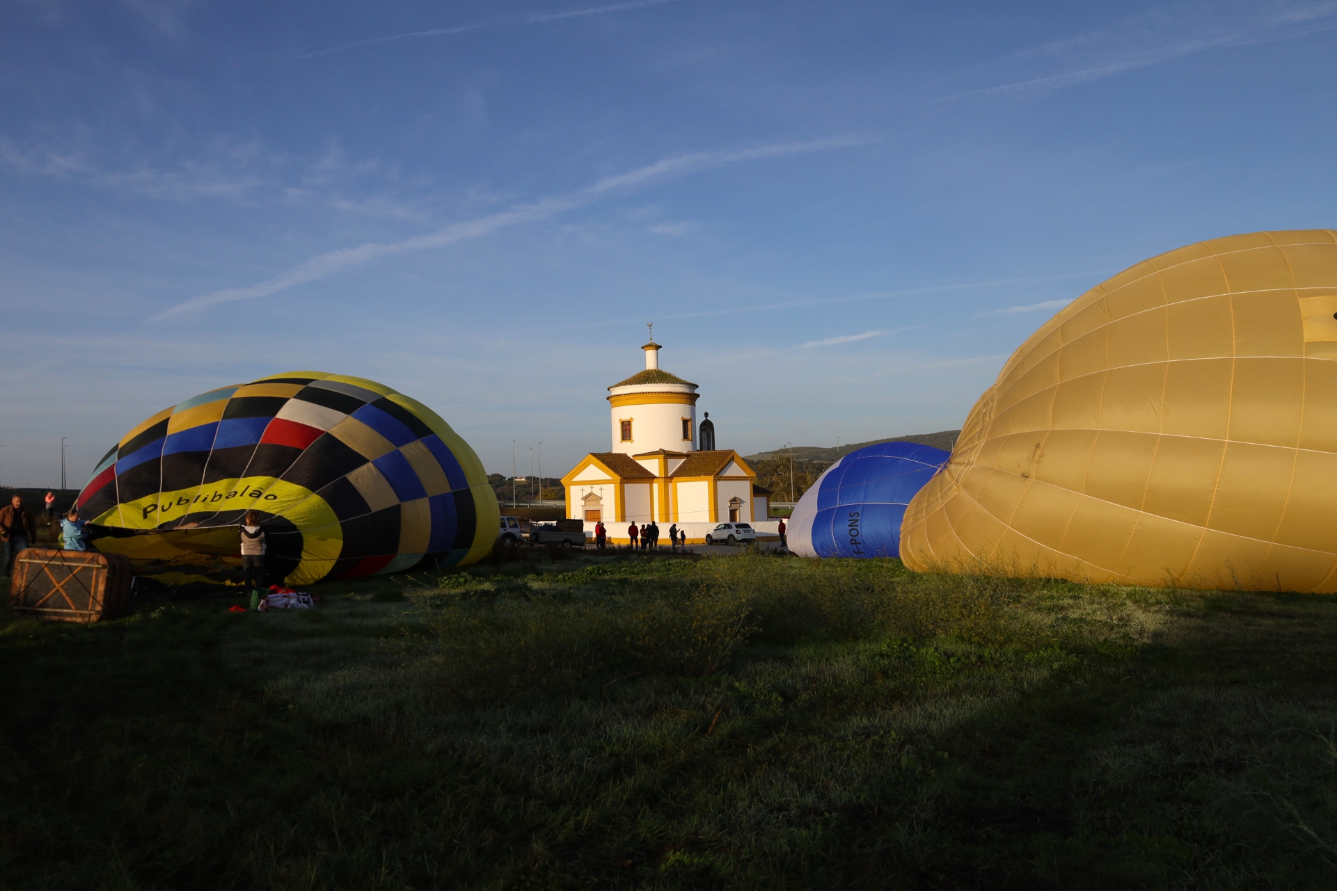 2024-11-08-foto-maior-festival-de-baloes-de-ar-quente-volta-a-colorir-ceu-de-monforte-(153)