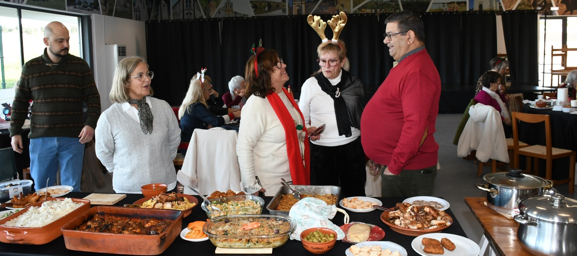 UNIVERSIDADE SÉNIOR CELEBRA NATAL COM MUITA ALEGRIA