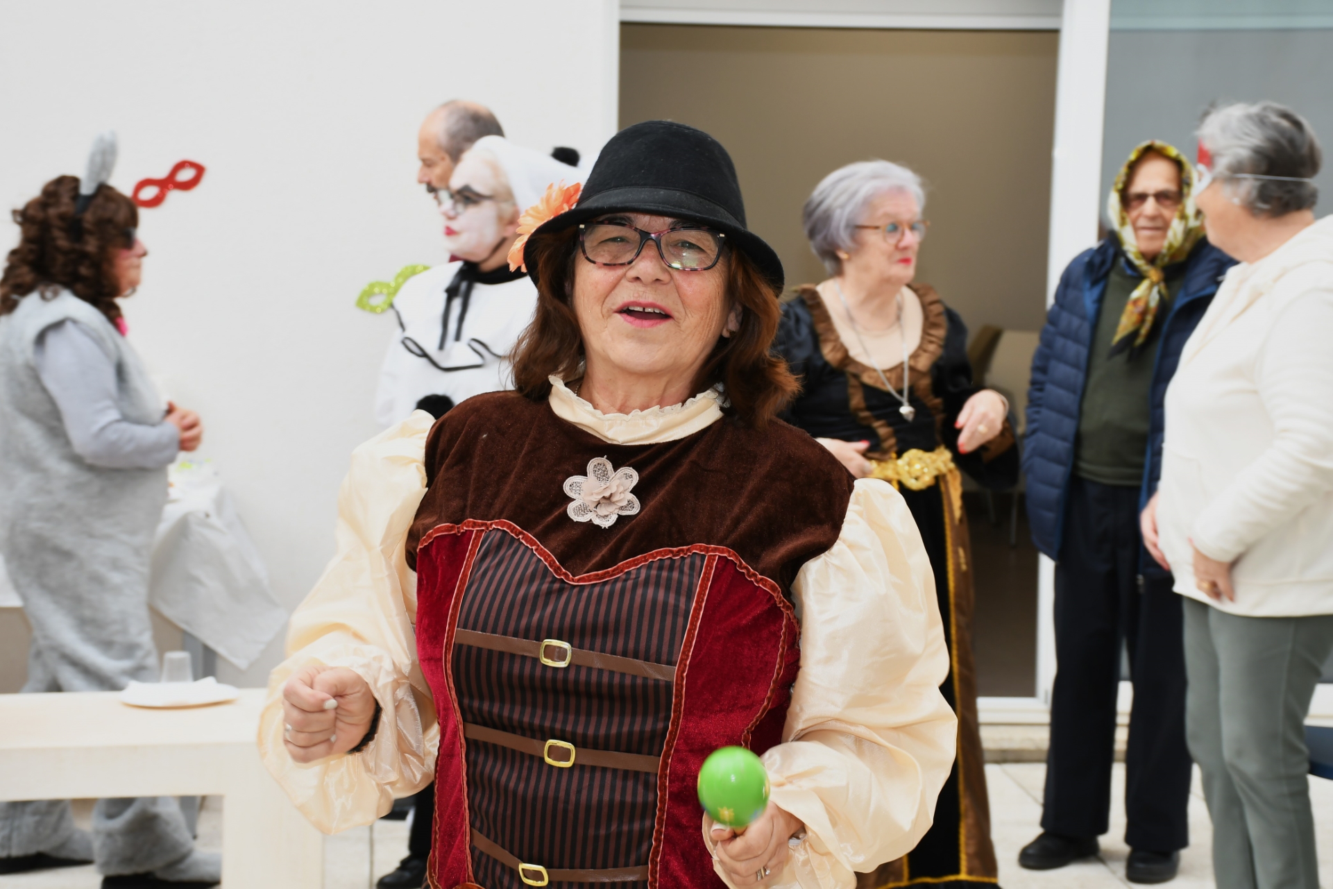 2025-03-05-carnaval-senior-com-muita-animacao-(118)