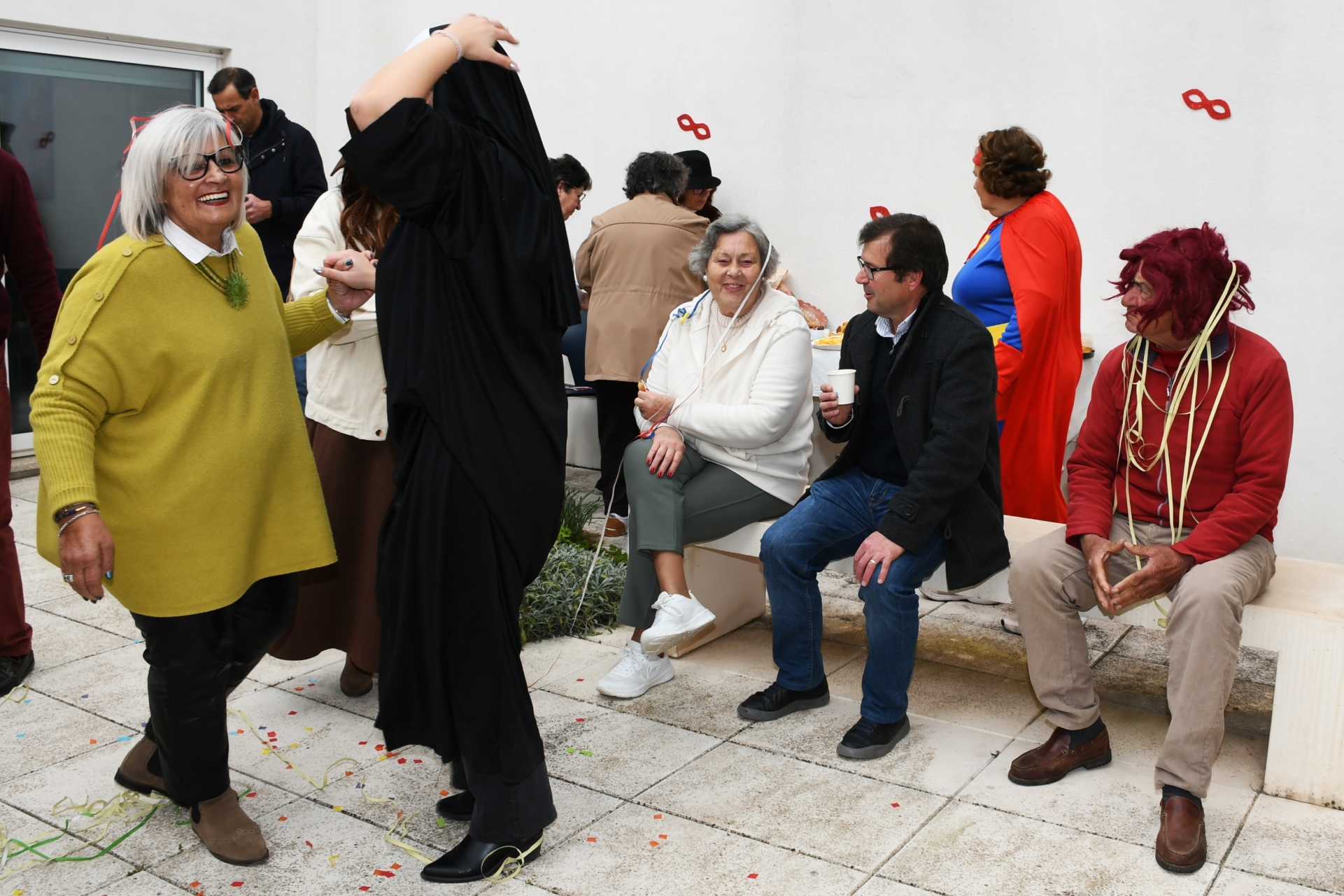 2025-03-05-carnaval-senior-com-muita-animacao-(128)