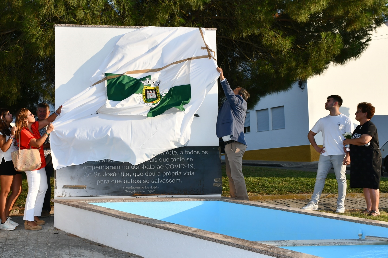 2025-08-21-foto-homenagem-aos-voluntarios-no-combate-a-covid-19-(142)