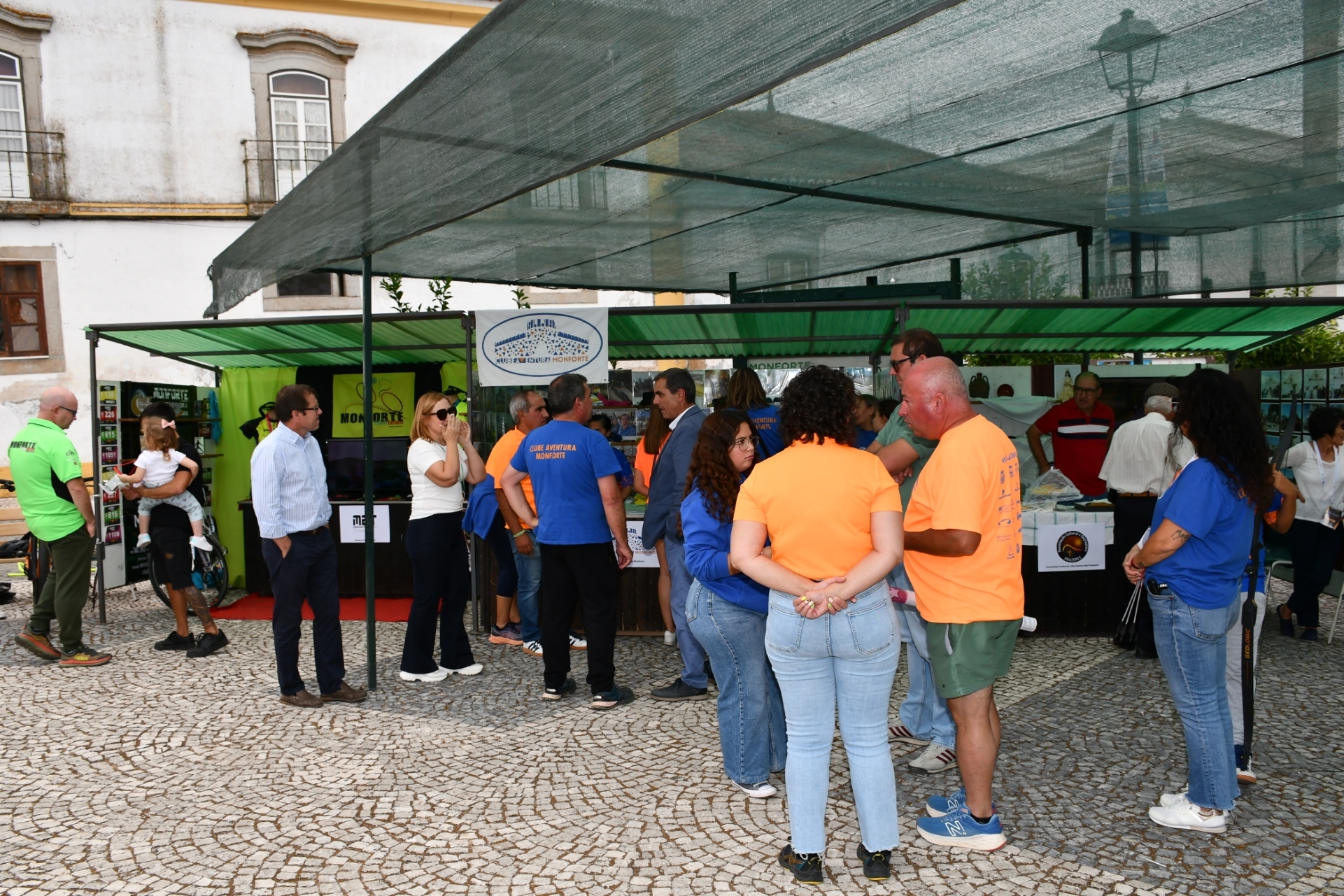 2025-10-15-foto-municipio-cede-instalacoes-a-coletividades-(10)