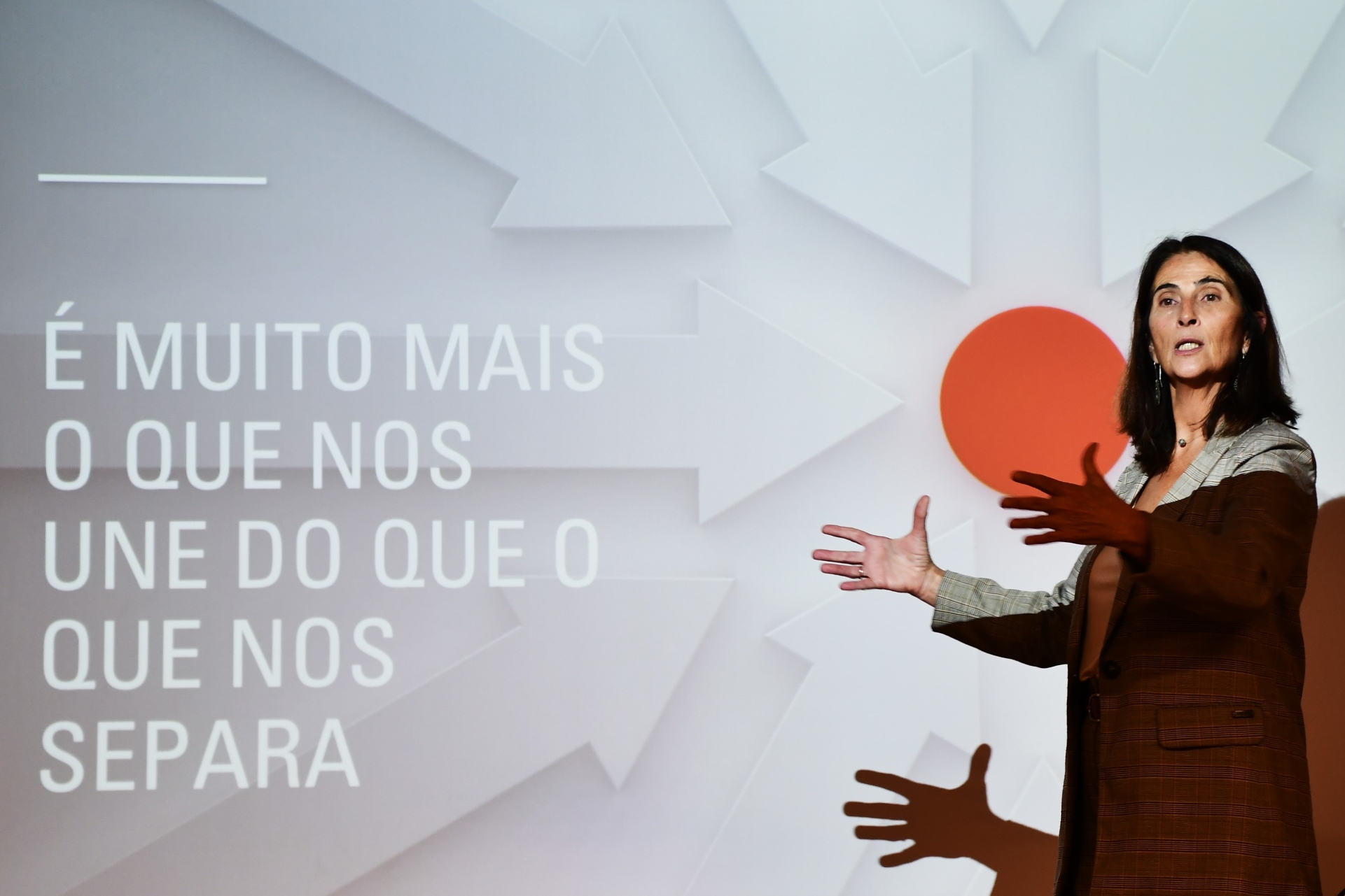 2025-10-28-foto-culturas-diferentes-caminhos-iguais-(100)