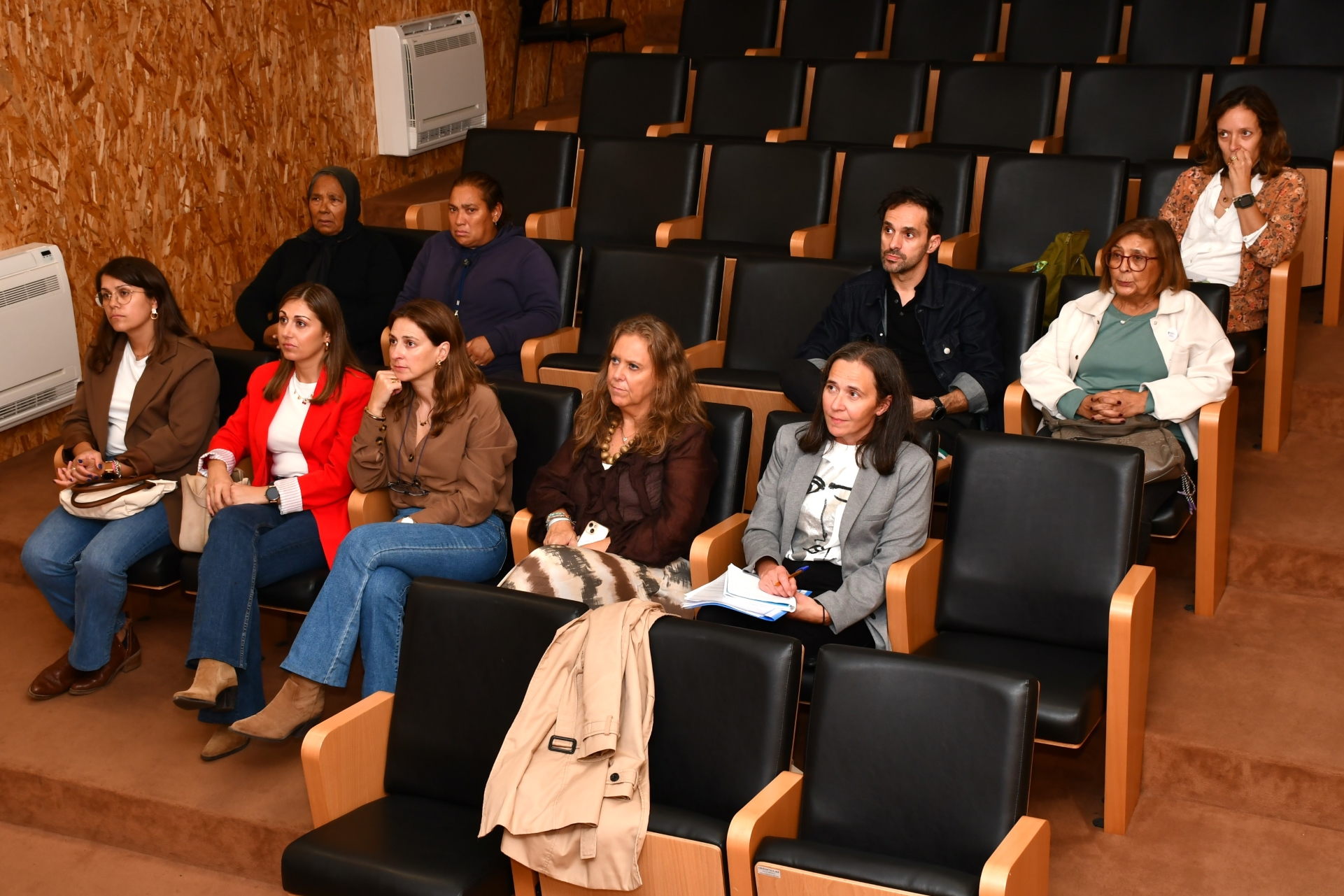 2025-10-28-foto-culturas-diferentes-caminhos-iguais-(107)