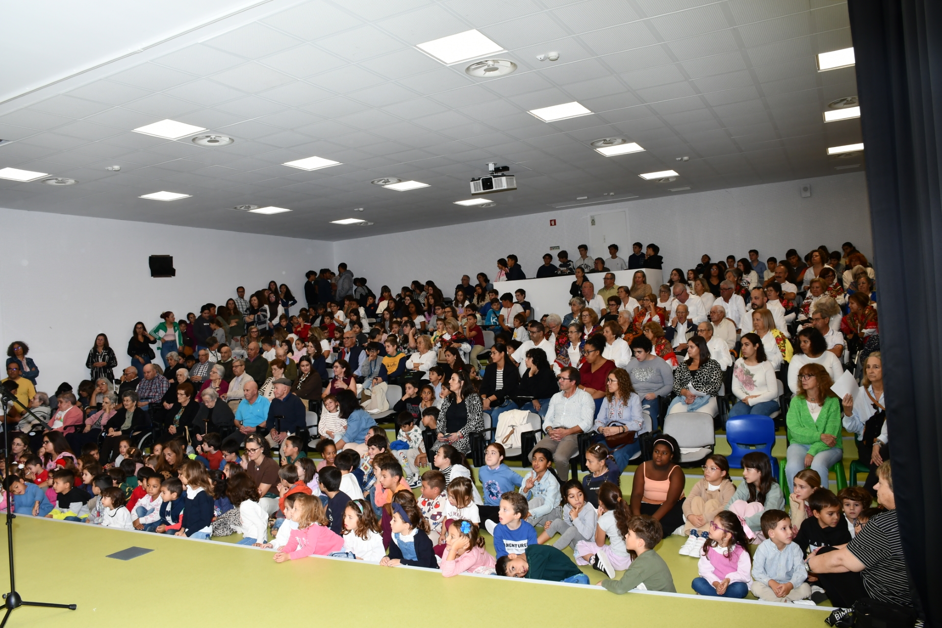 2025-10-29-foto-puzzles-sensibilizam-para-a-erradicacao-da-pobreza-e-igualdade-(100)