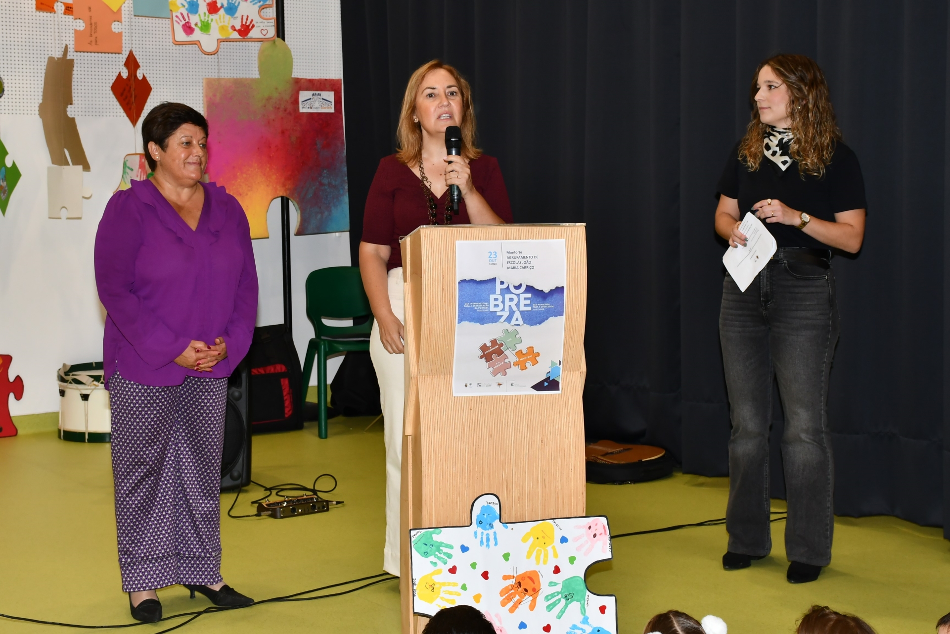 2025-10-29-foto-puzzles-sensibilizam-para-a-erradicacao-da-pobreza-e-igualdade-(104)