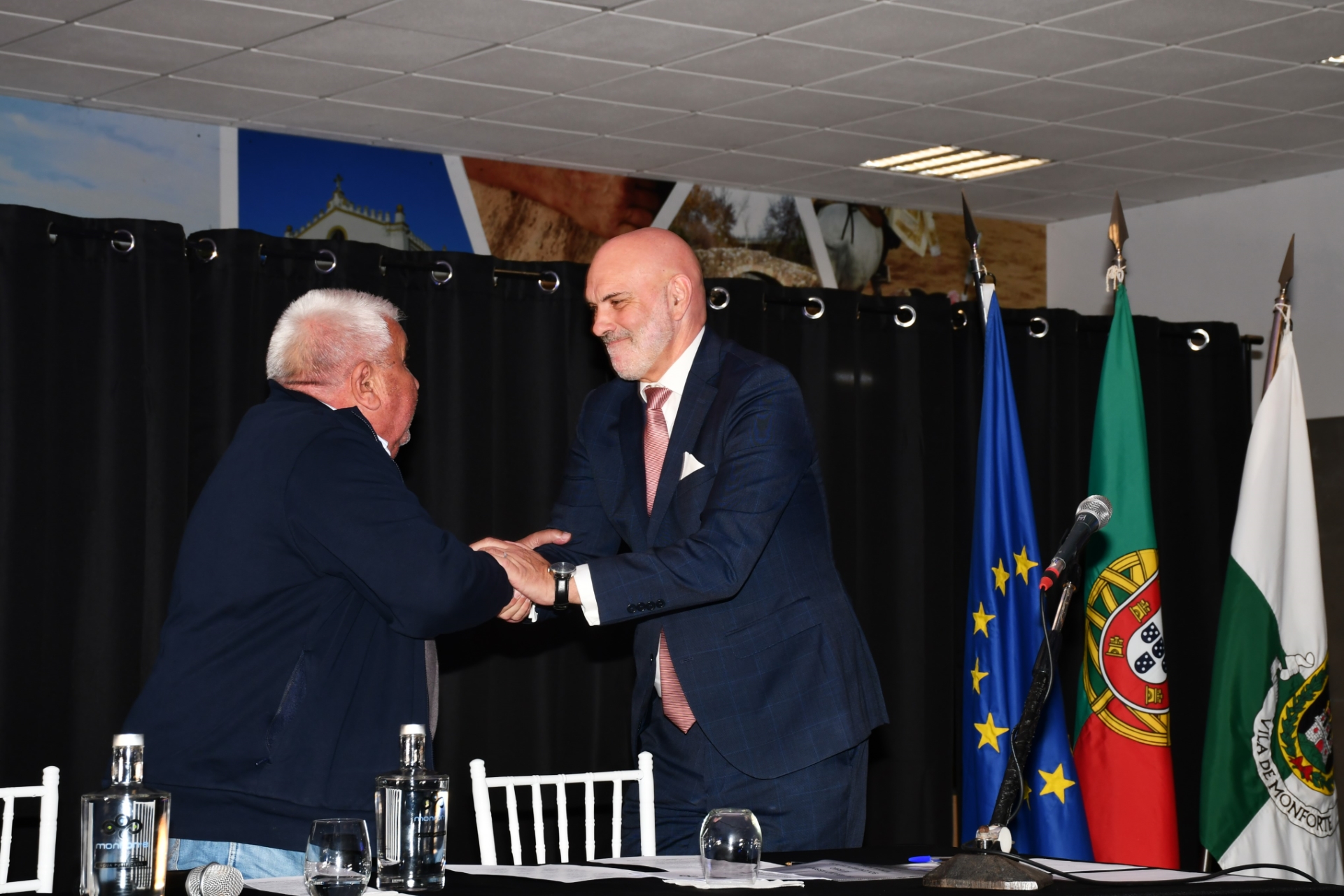 2025-11-06-foto-tomada-de-posse-da-assembleia-municipal-e-camara-municipal-(120)