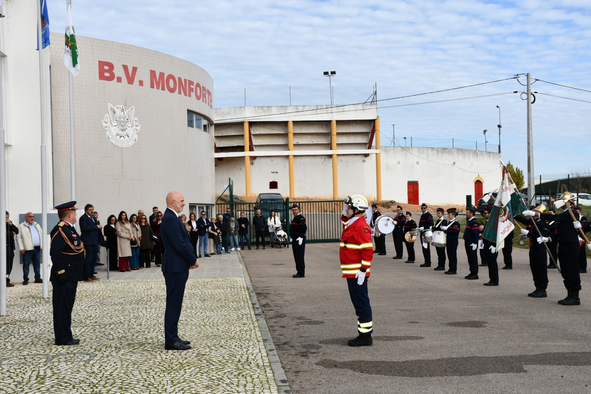 2025-11-25-foto-bombeiros-de-monforte-celebraram-40-aniversario-(115)
