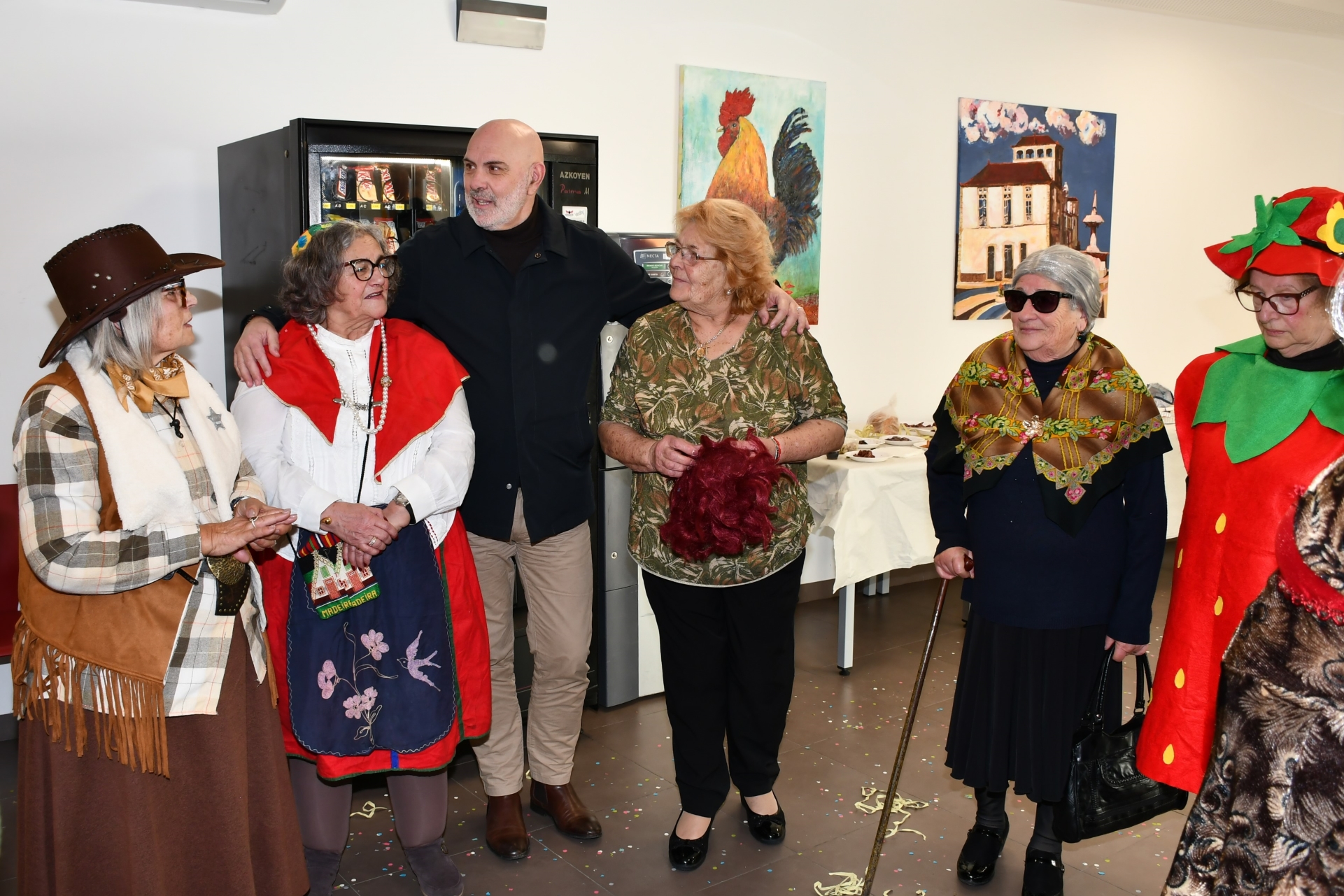 2026-02-18-foto-universidade-senior-festeja-carnaval-(106)