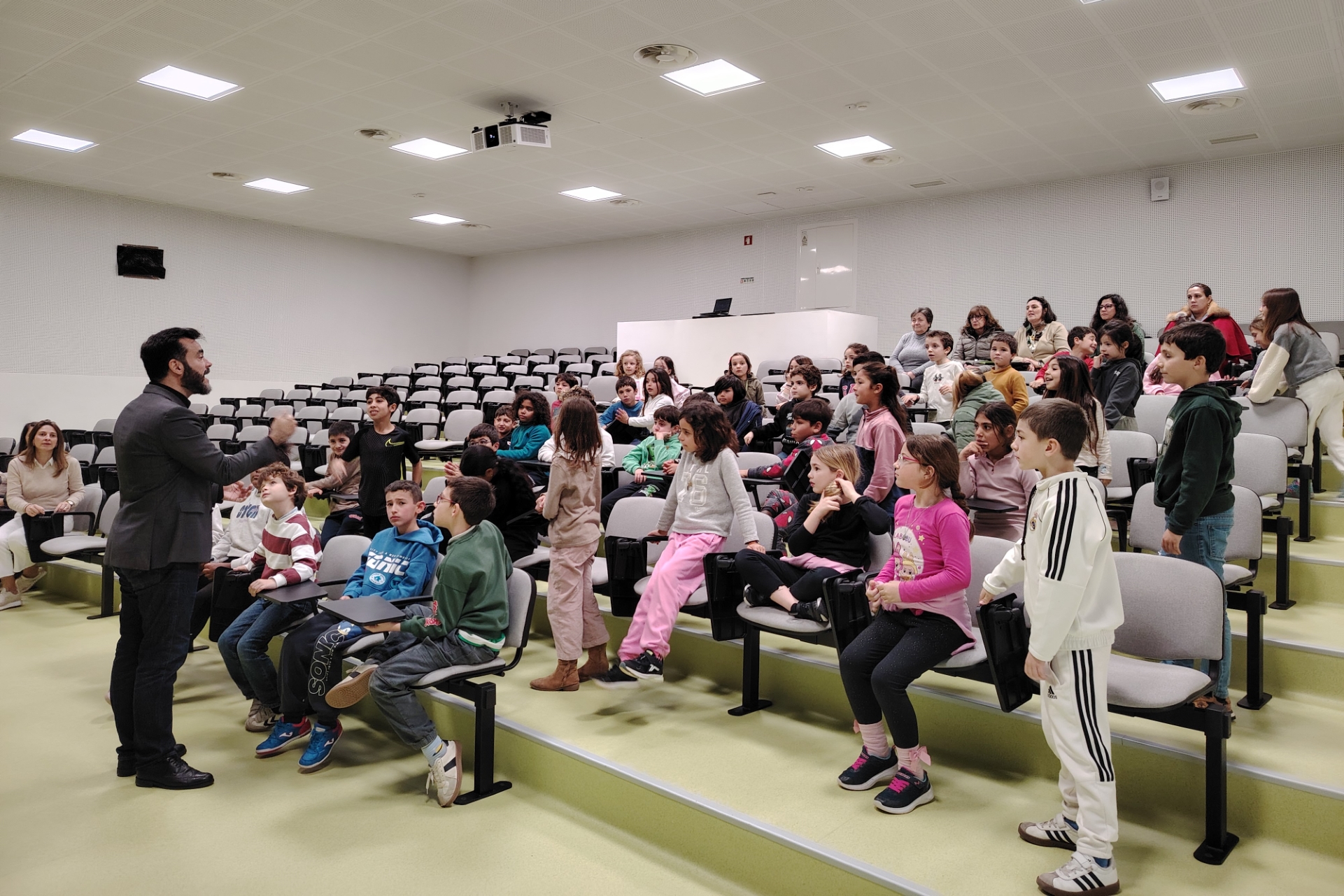 “PINTANDO O FUTURO”