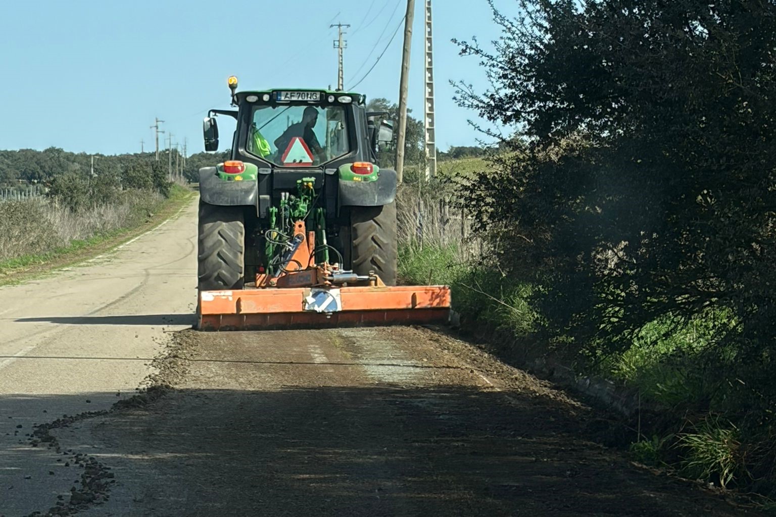 2026-02-26-foto-conservacao-de-estradas-(104)