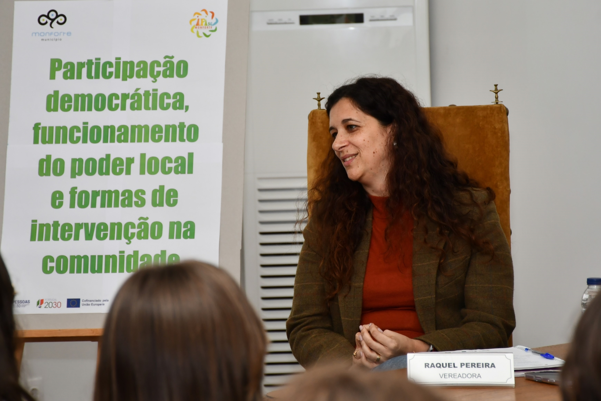 2026-03-23-foto-alunos-debatem-participacao-democratica-(123)