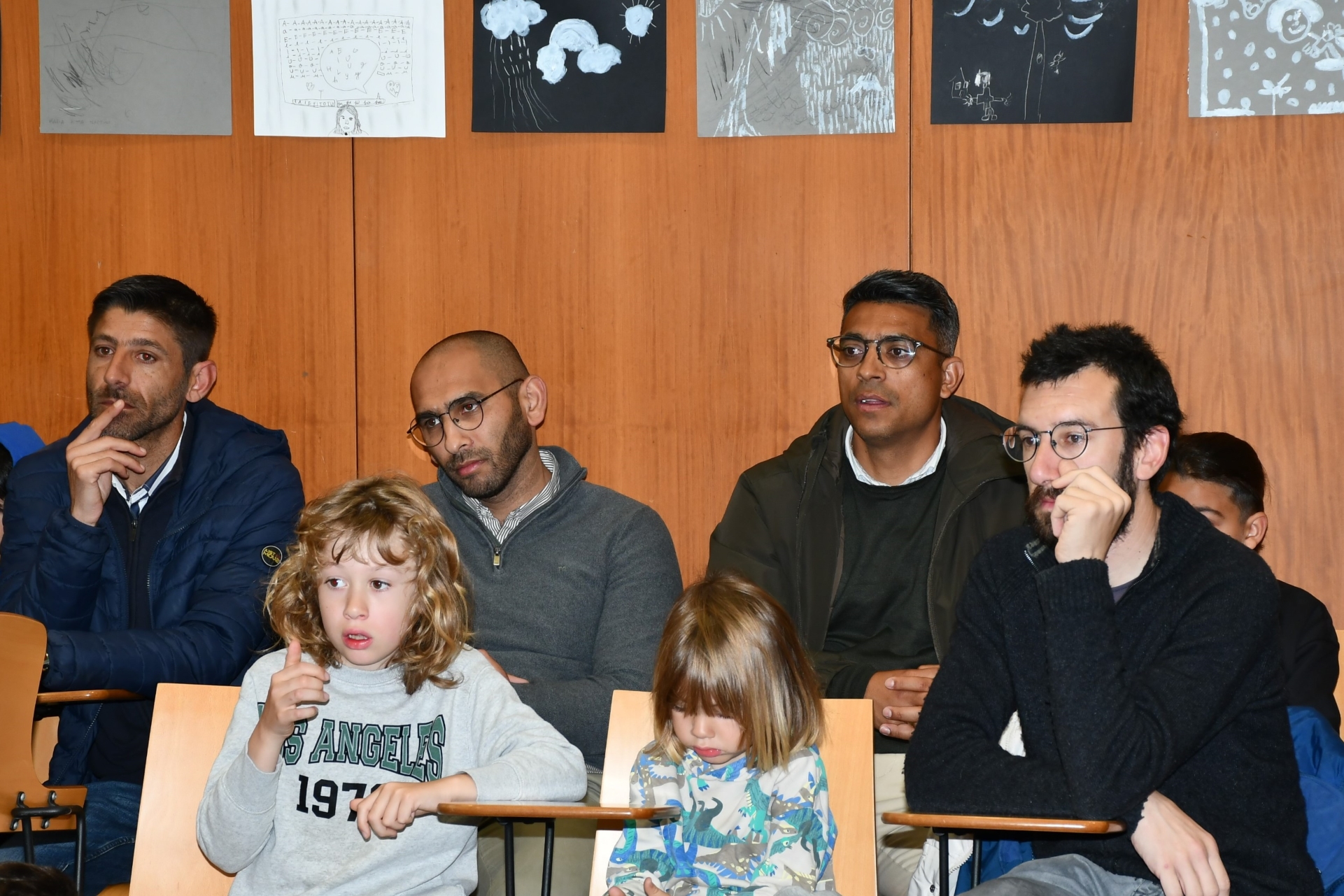 2026-04-16-foto-lancamento-do-livro-como-o-vento-(105)