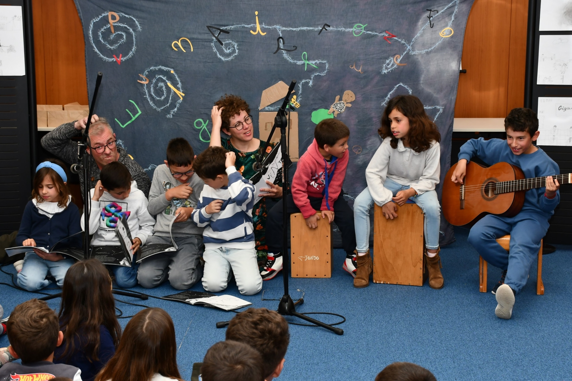 2026-04-16-foto-lancamento-do-livro-como-o-vento-(122)