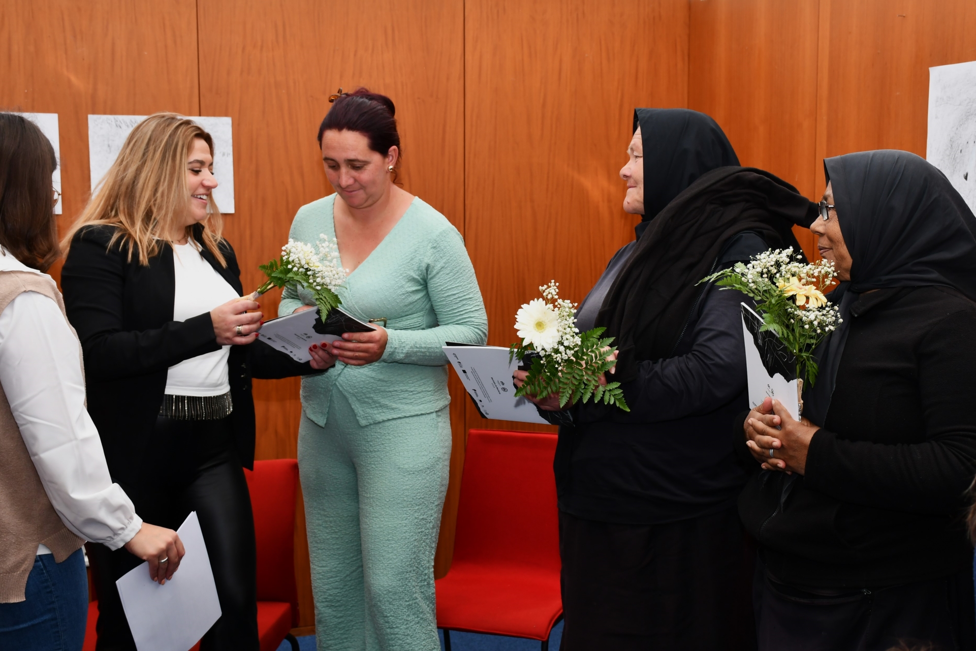 2026-04-16-foto-lancamento-do-livro-como-o-vento-(132)