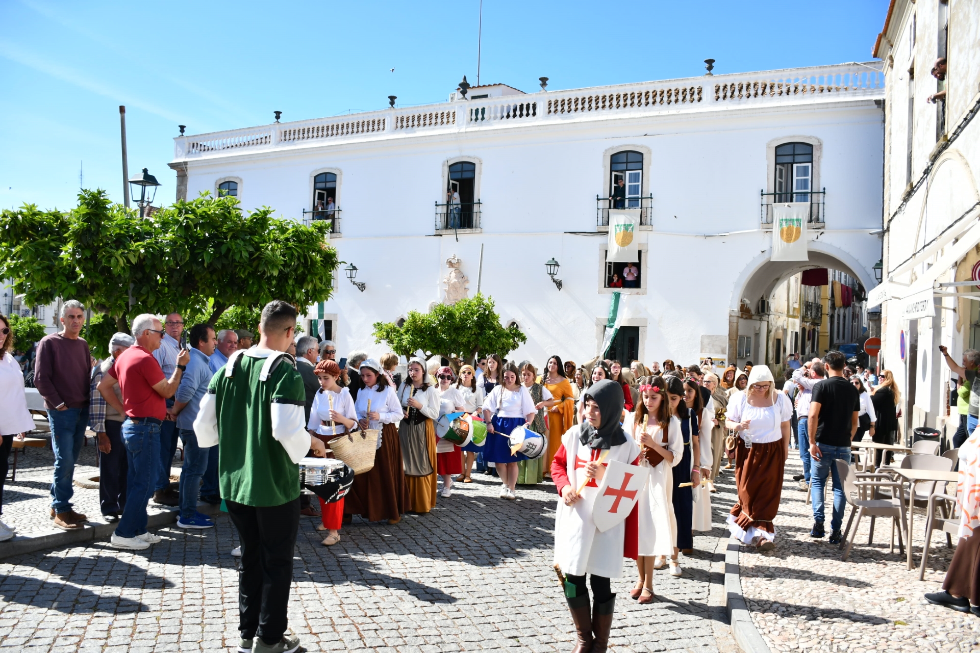 2026-04-21-foto-monforte-recebe-isabel-de-portugal-(157)