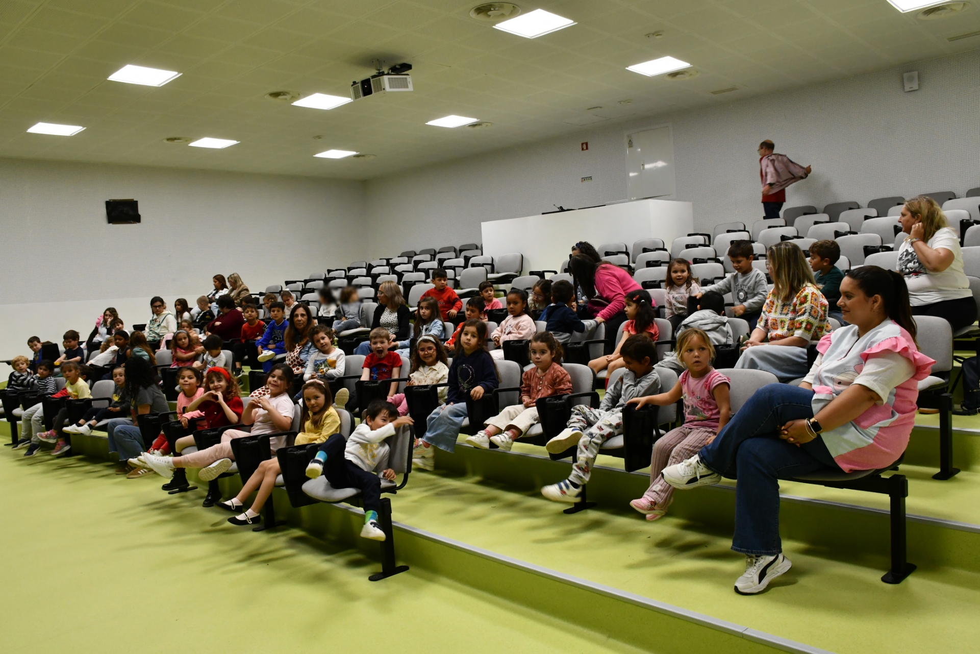 2026-04-23-foto-icaro-partilha-valores-eticos-com-criancas-(102)