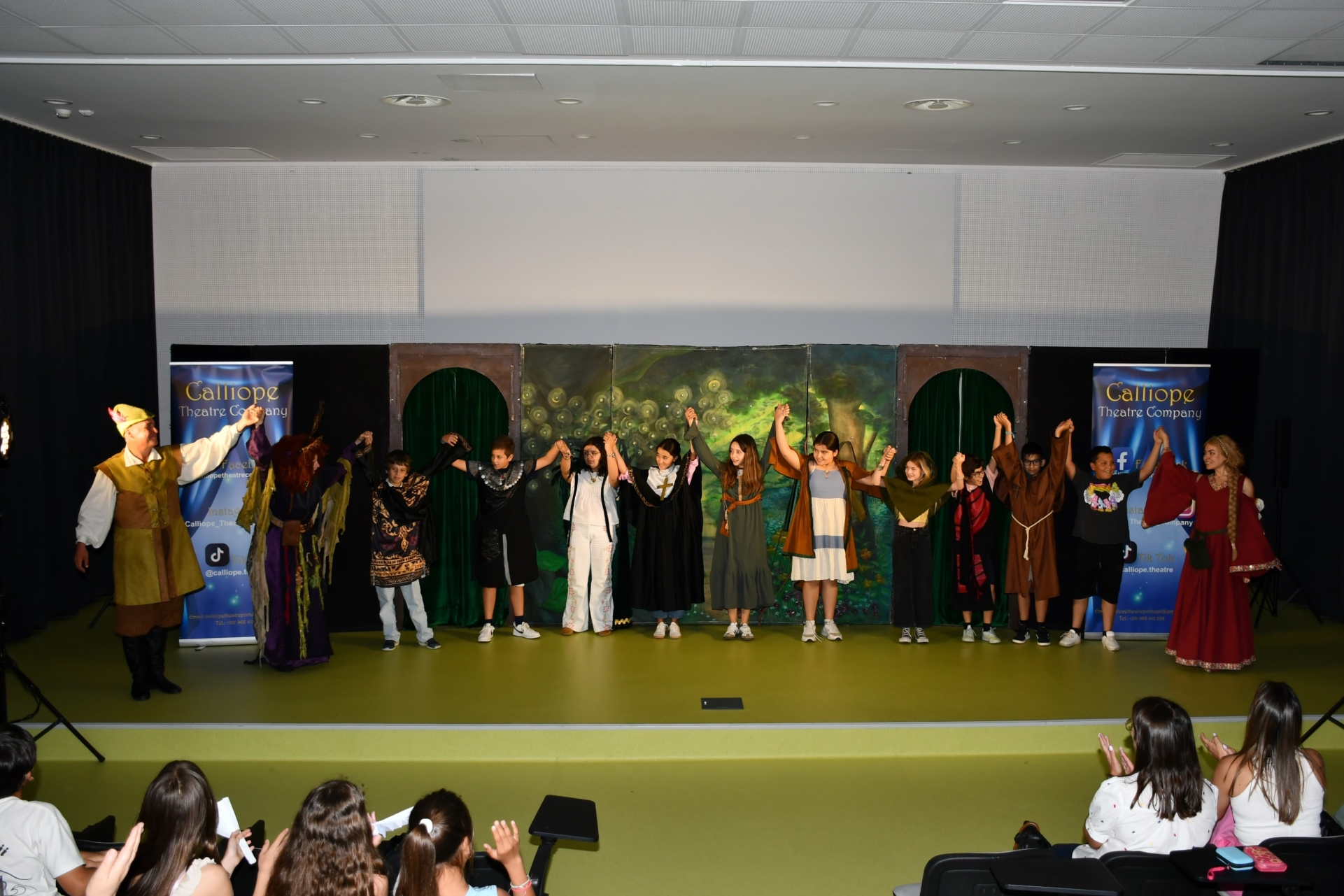 2026-06-05-foto-teatro-em-ingles-(100)