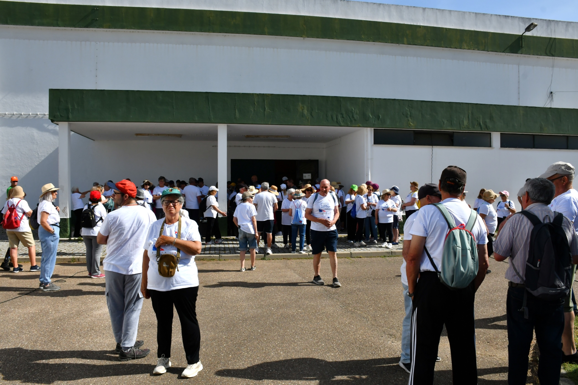 2026-06-08-foto-219-seniores+55-caminharam-em-monforte-(101)