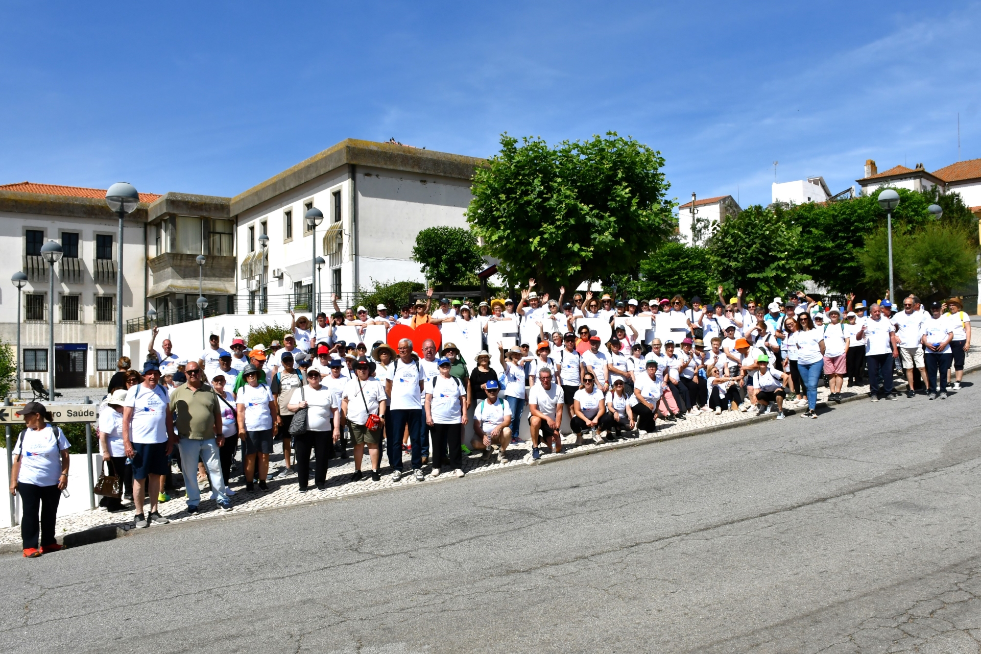 2026-06-08-foto-219-seniores+55-caminharam-em-monforte-(110)