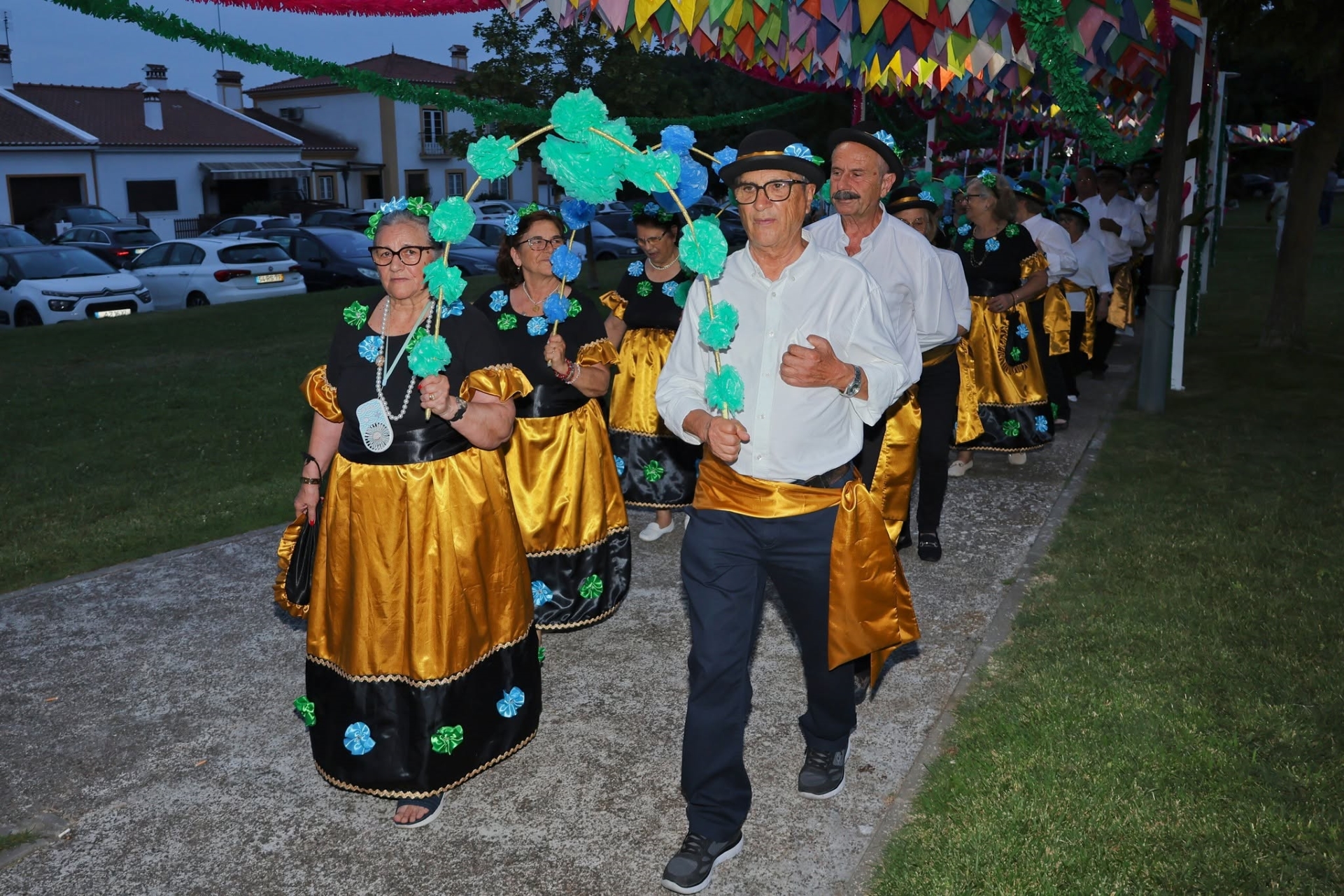 2026-07-03-foto-marchantes-da-usm-abrilhantam-arraiais-(105)