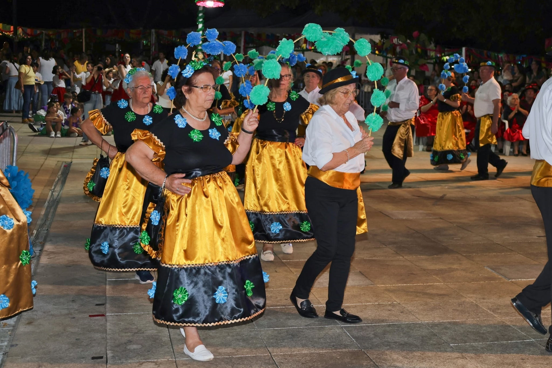 2026-07-03-foto-marchantes-da-usm-abrilhantam-arraiais-(132)