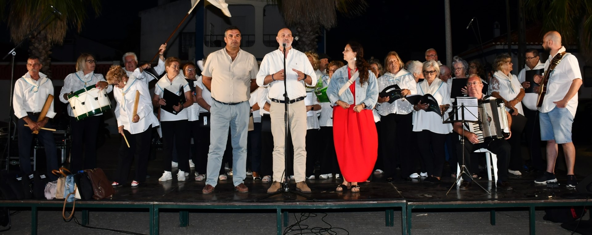 NOITES NA PRAÇA REGRESSARAM A MONFORTE