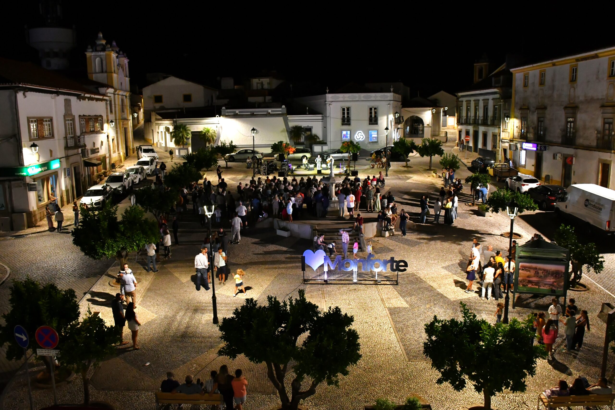 2026-07-21-foto-noites-na-praca-continuam-a-animar-seroes-(100)