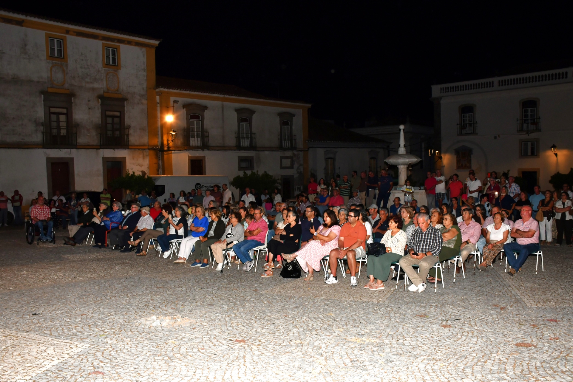 2026-07-21-foto-noites-na-praca-continuam-a-animar-seroes-(143)