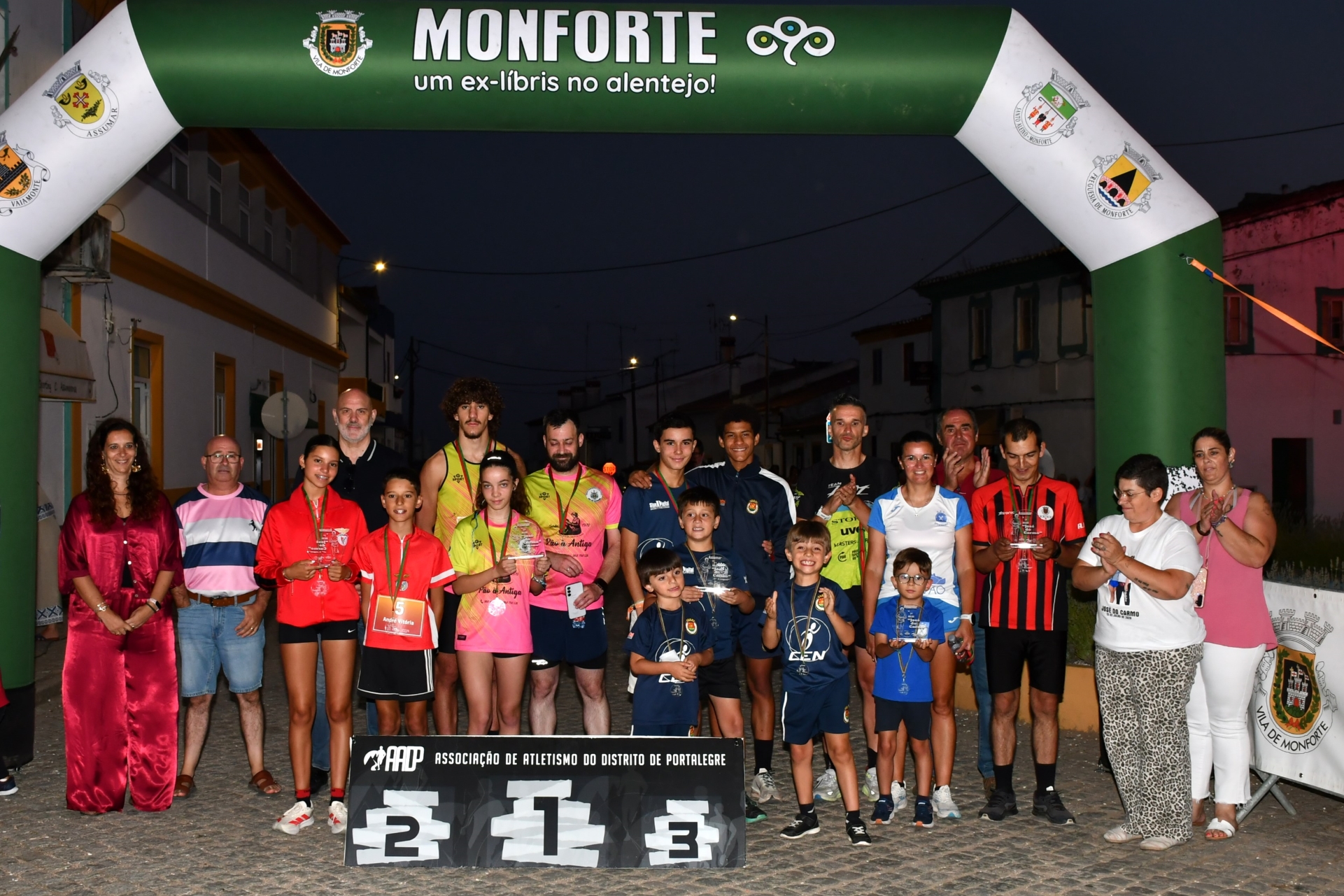 2026-07-28- assumar-recebe-a-ultima-das-noites-na-praca (48)